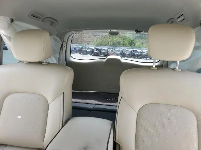 2022 INFINITI QX80 LUXE  
