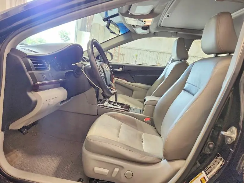 2013 TOYOTA CAMRY XLE  