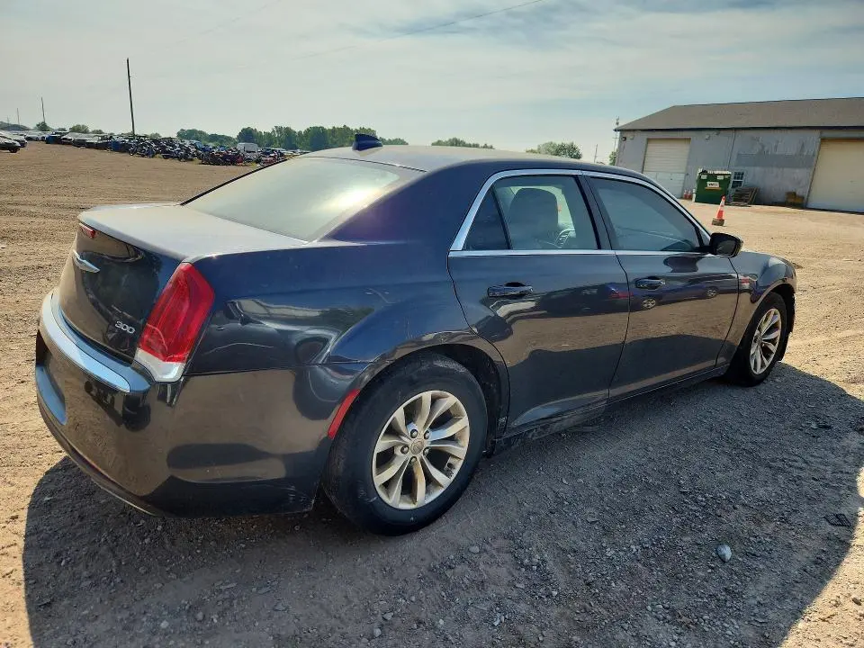 2015 CHRYSLER 300 LIMITED  