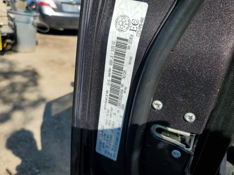 2016 RAM 1500 SLT  