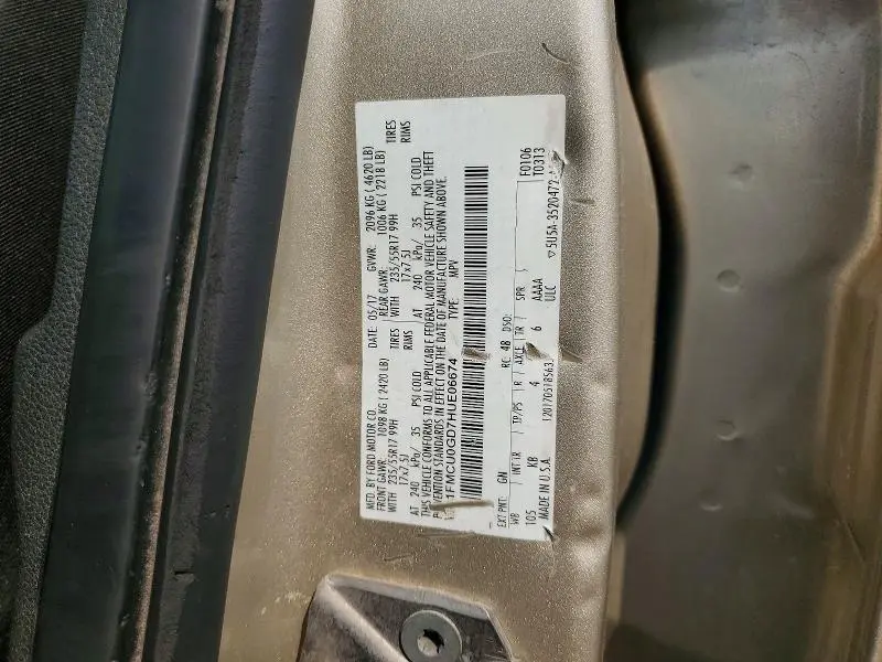 2017 FORD ESCAPE SE  
