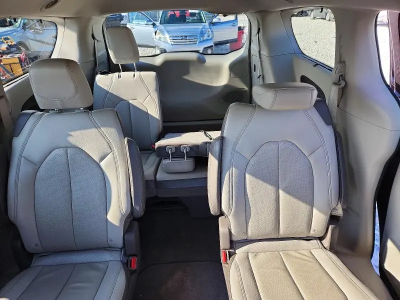 2017 CHRYSLER PACIFICA TOURING L PLUS  