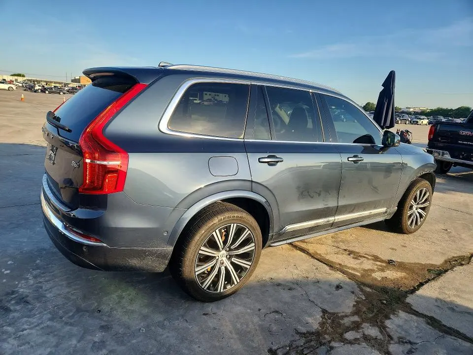 2023 VOLVO XC90 PLUS  