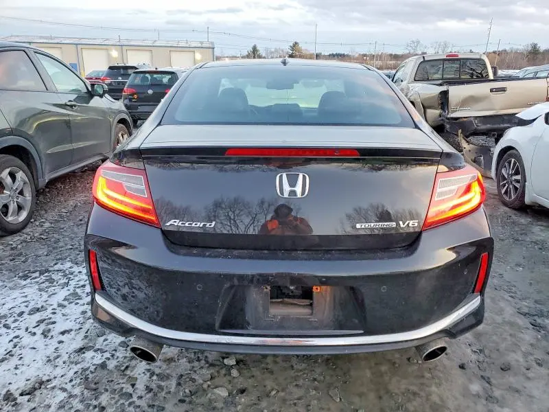 2017 HONDA ACCORD TOURING  