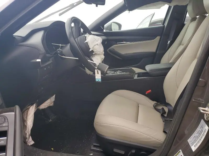 2024 MAZDA 3 PREFERRED  