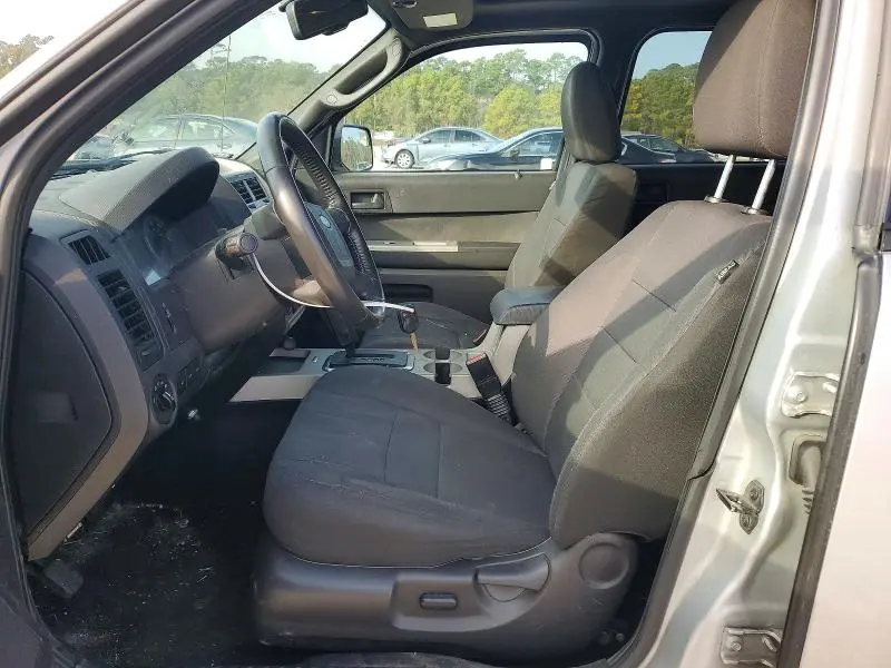 2011 FORD ESCAPE XLT  