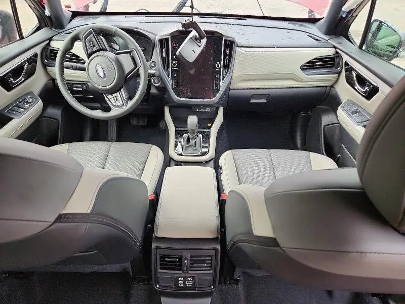 2025 SUBARU FORESTER LIMITED  