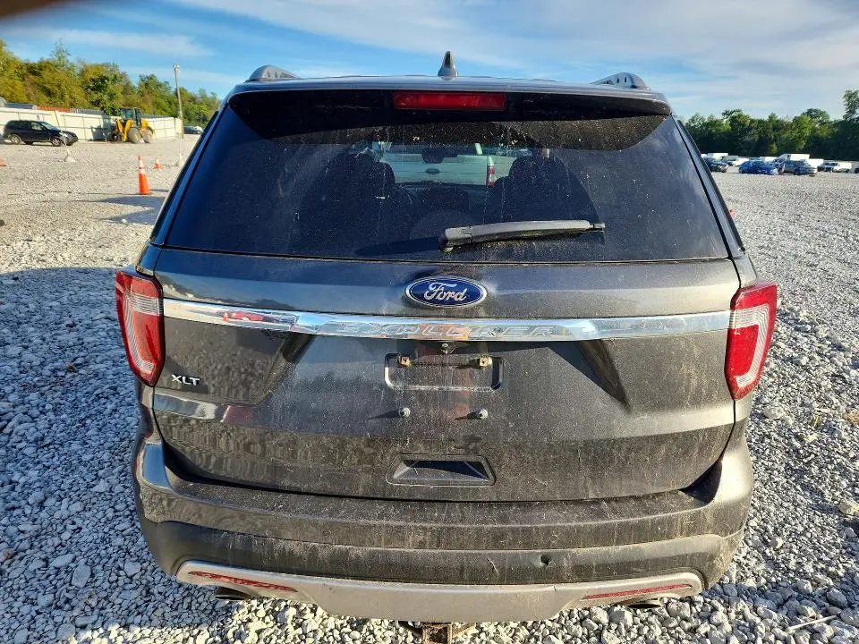 2017 FORD EXPLORER XLT  