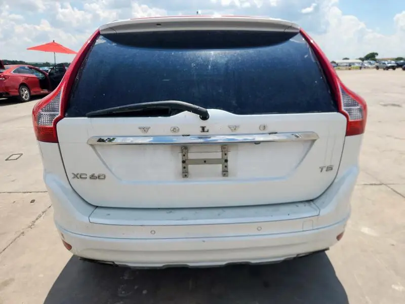 2015 VOLVO XC60 T5 PREMIER  