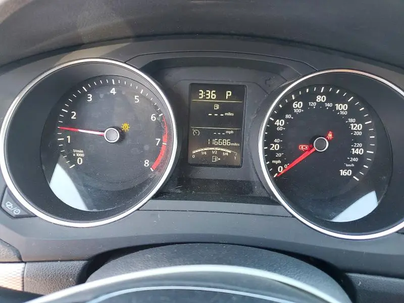 2016 VOLKSWAGEN JETTA SE  