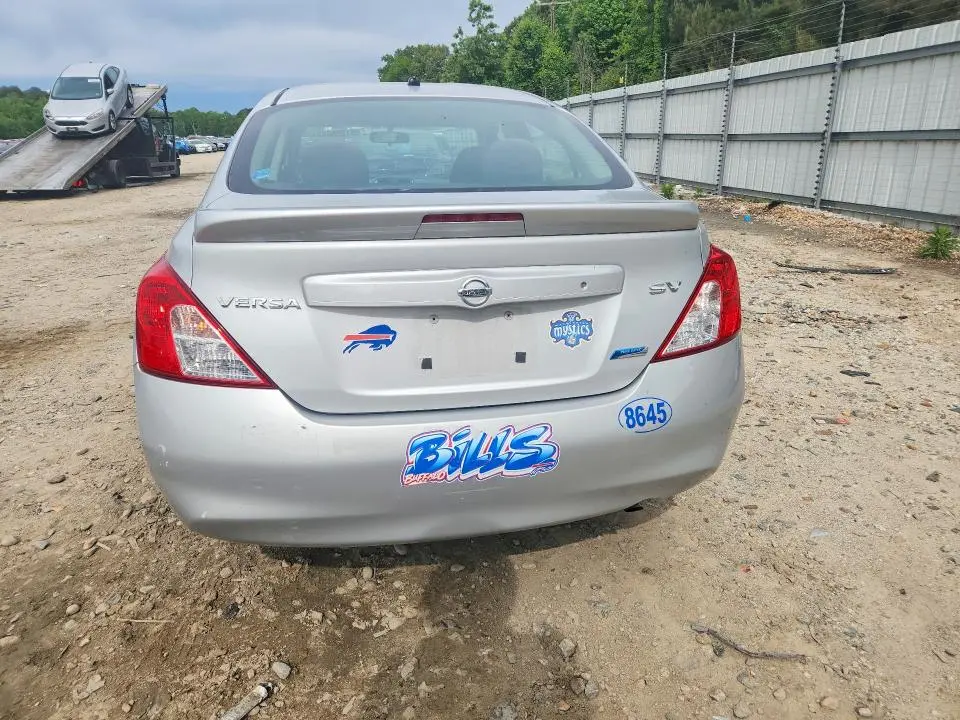 2014 NISSAN VERSA 1.6 SV  
