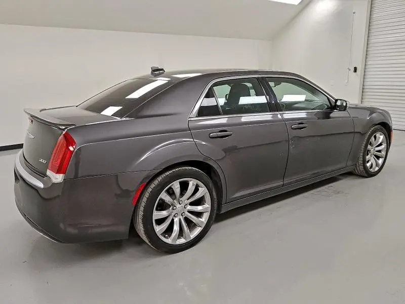 2019 CHRYSLER 300 TOURING  