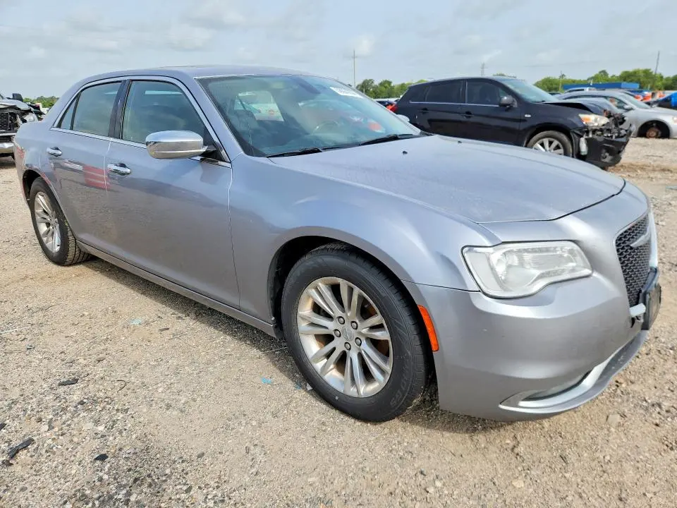 2016 CHRYSLER 300C   