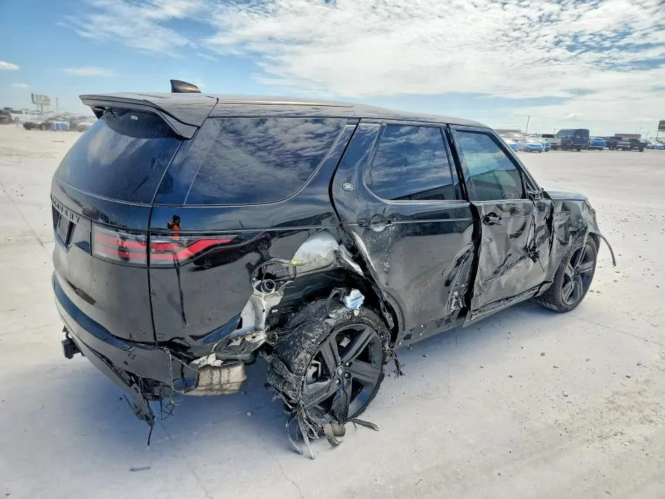 2023 LAND ROVER DISCOVERY HSE R-DYNAMIC  