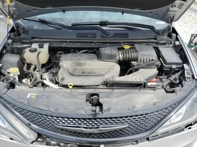 2019 CHRYSLER PACIFICA LIMITED  