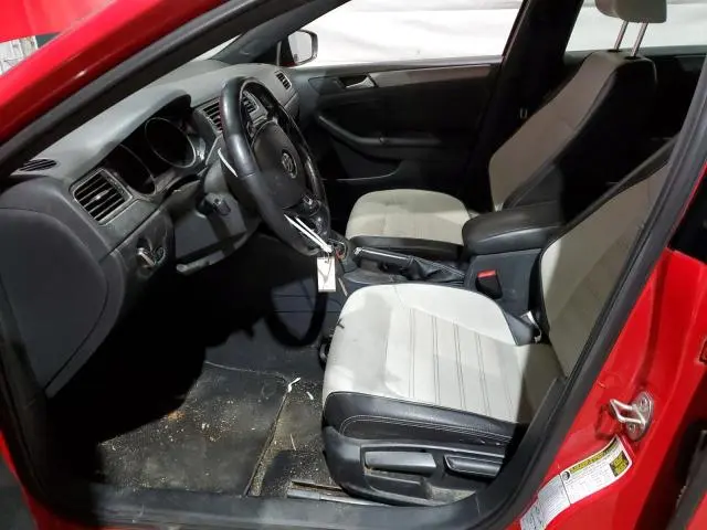 2016 VOLKSWAGEN JETTA SPORT  