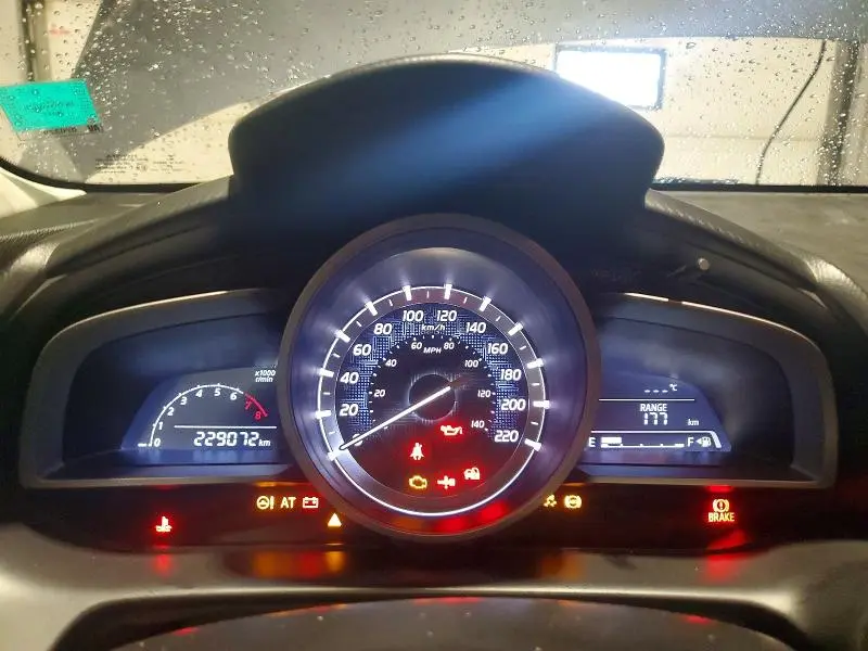 2016 TOYOTA YARIS   
