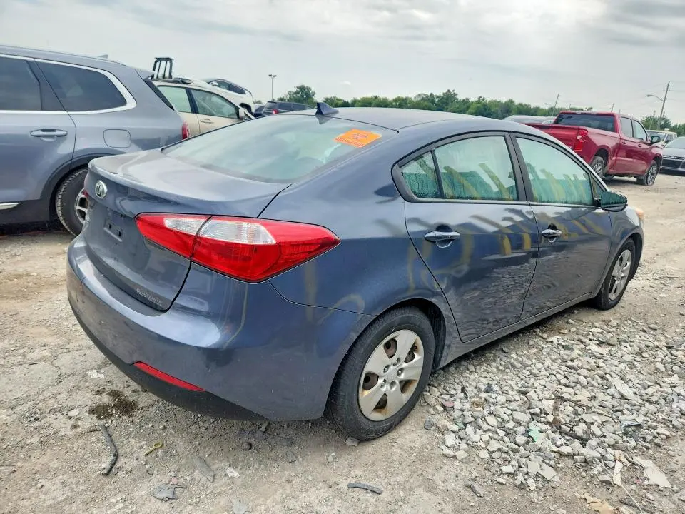2016 KIA FORTE LX  