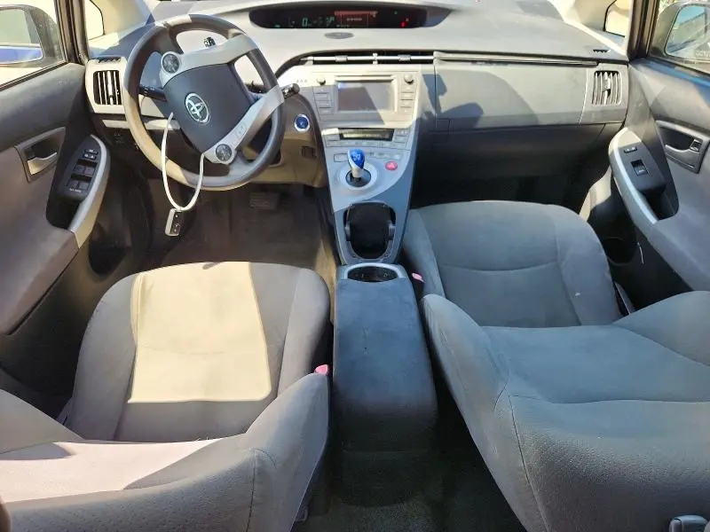2013 TOYOTA PRIUS TWO  