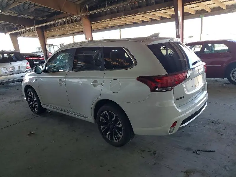 2018 MITSUBISHI OUTLANDER SE  