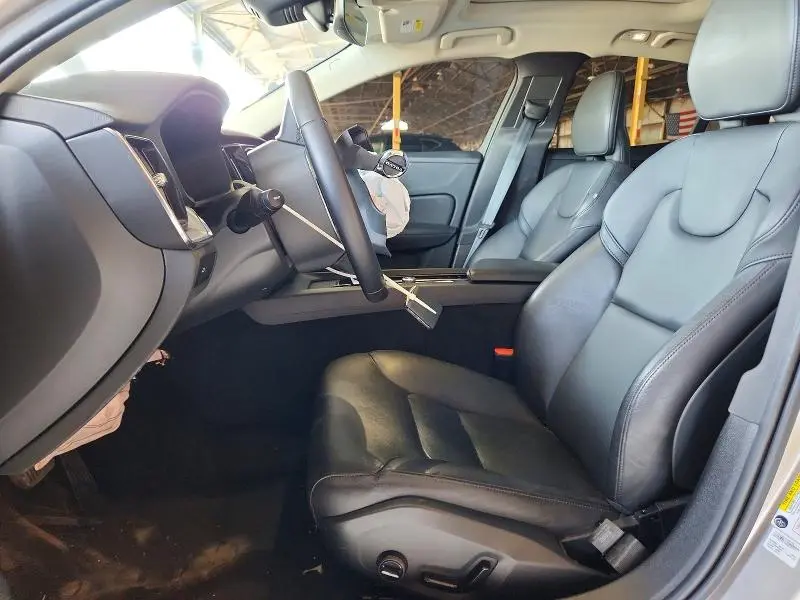 2024 VOLVO S60 CORE  