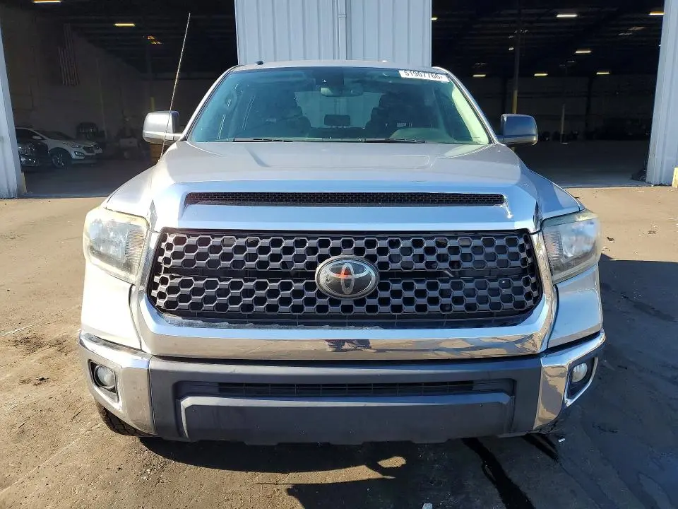 2019 TOYOTA TUNDRA CREWMAX SR5  