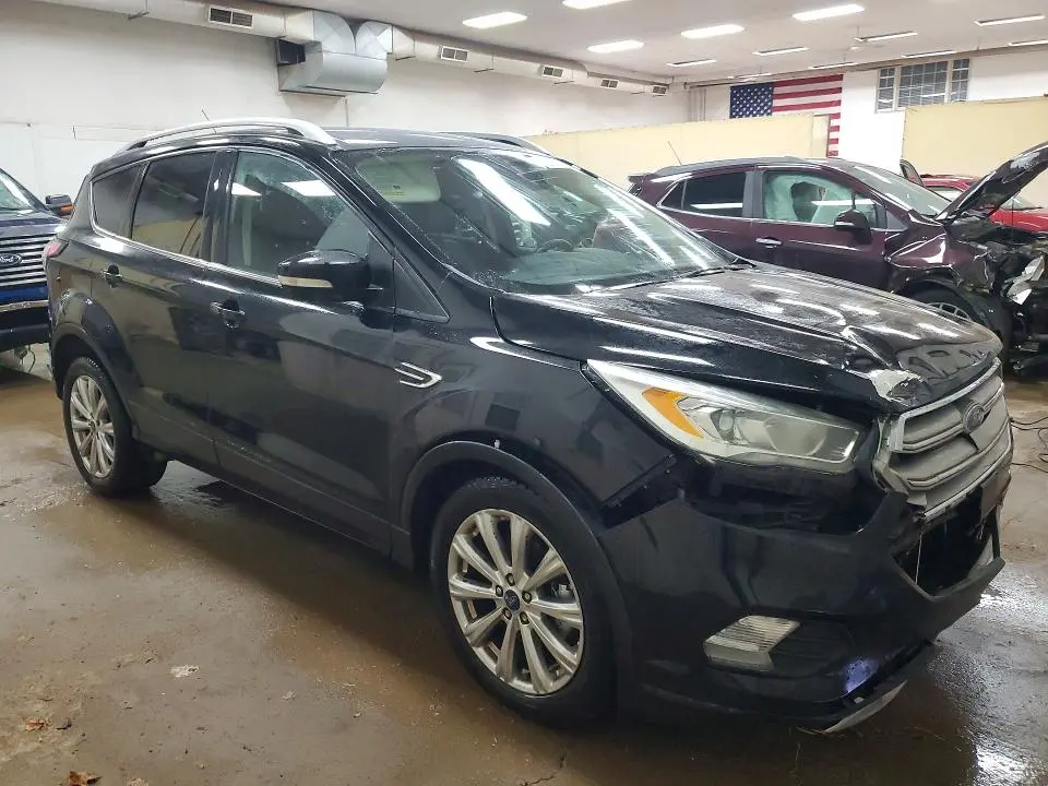 2017 FORD ESCAPE TITANIUM  