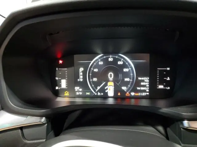 2019 VOLVO V60 T6 MOMENTUM  