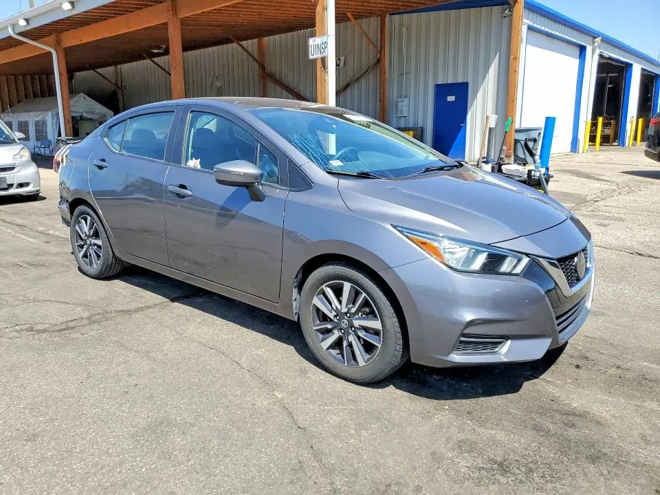 2021 NISSAN VERSA SV  