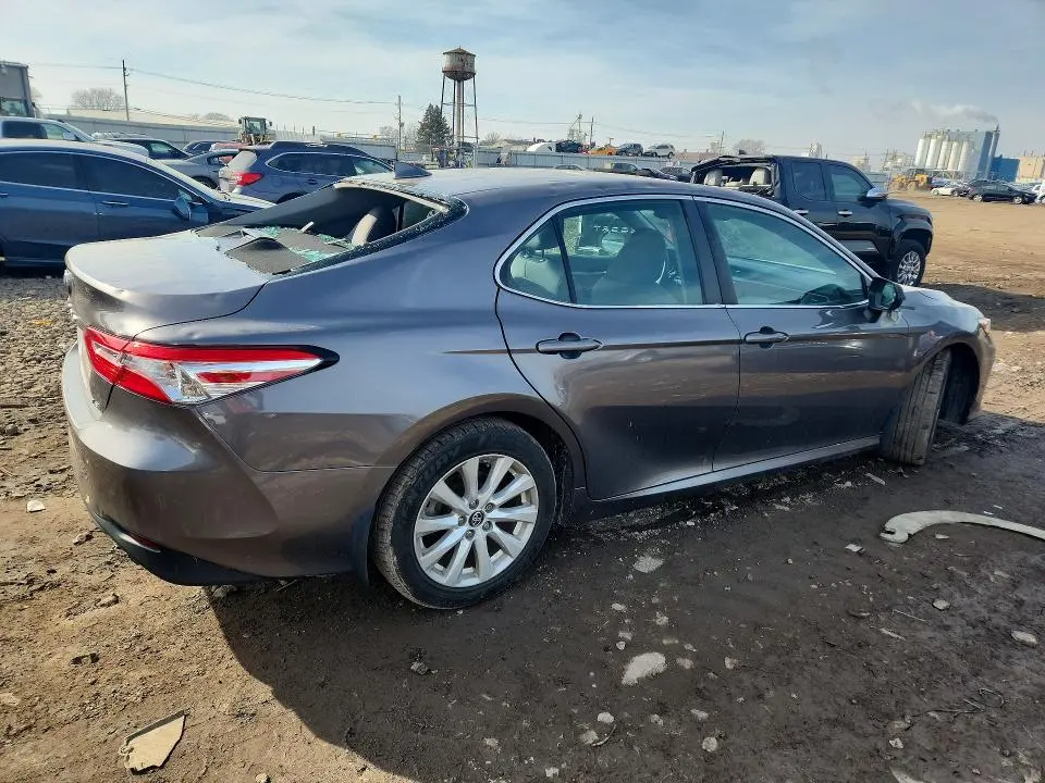 2019 TOYOTA CAMRY LE  