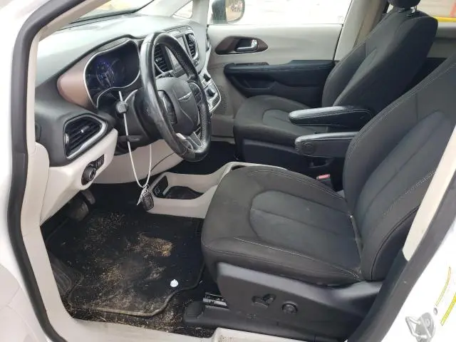 2021 CHRYSLER VOYAGER LX  