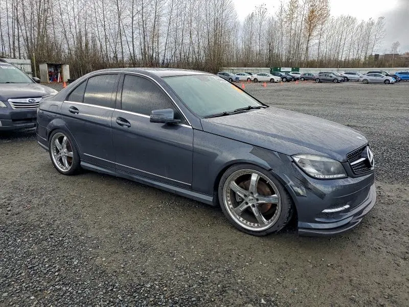 2011 MERCEDES-BENZ C 300  