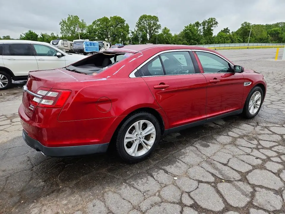 2015 FORD TAURUS SEL  