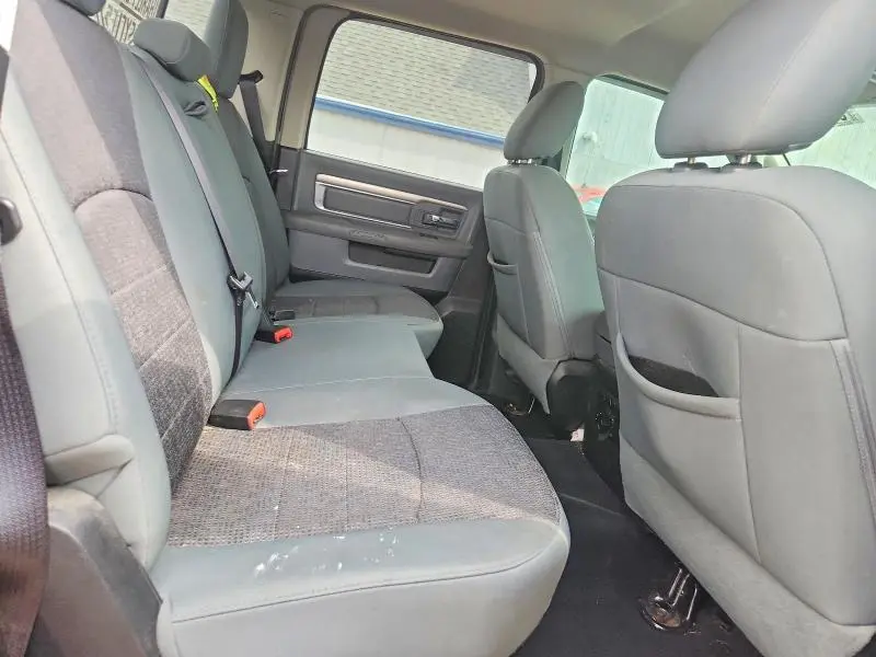 2015 RAM 1500 SLT  