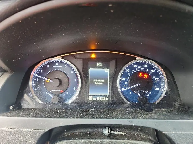 2017 TOYOTA CAMRY XLE  