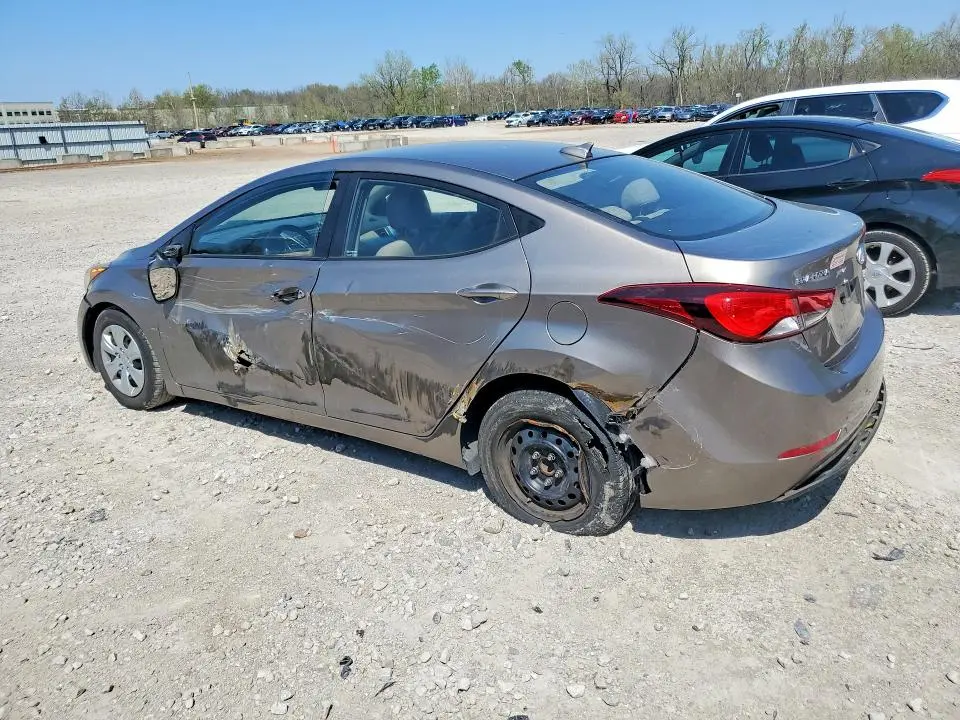 2016 HYUNDAI ELANTRA SE  