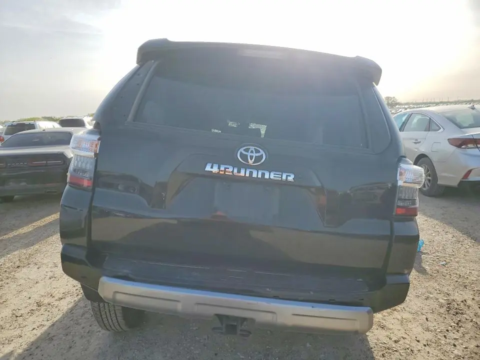 2023 TOYOTA 4RUNNER TRD OFF-ROAD  