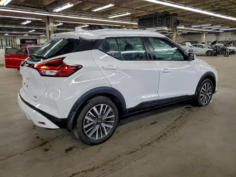 2023 NISSAN KICKS SV  
