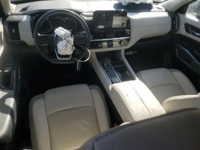 2023 NISSAN PATHFINDER SL  