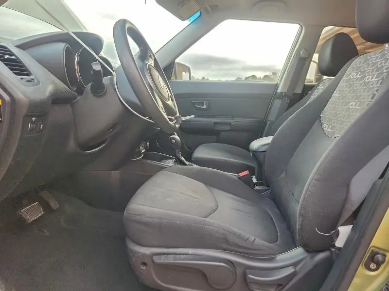 2011 KIA SOUL +  