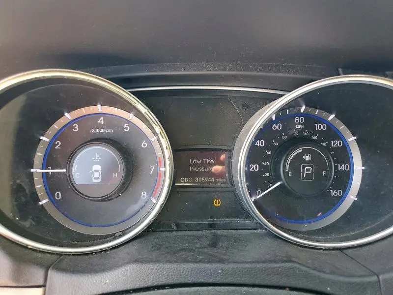 2011 HYUNDAI SONATA GLS  