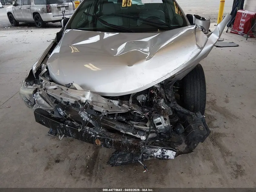 2012 TOYOTA CAMRY XLE