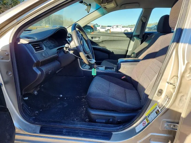 2015 TOYOTA CAMRY LE  