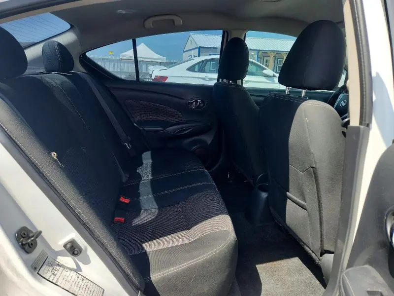 2018 NISSAN VERSA SV  