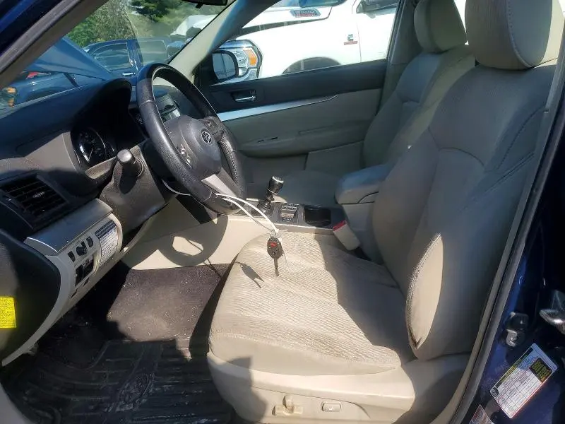2010 SUBARU LEGACY 2.5I PREMIUM  