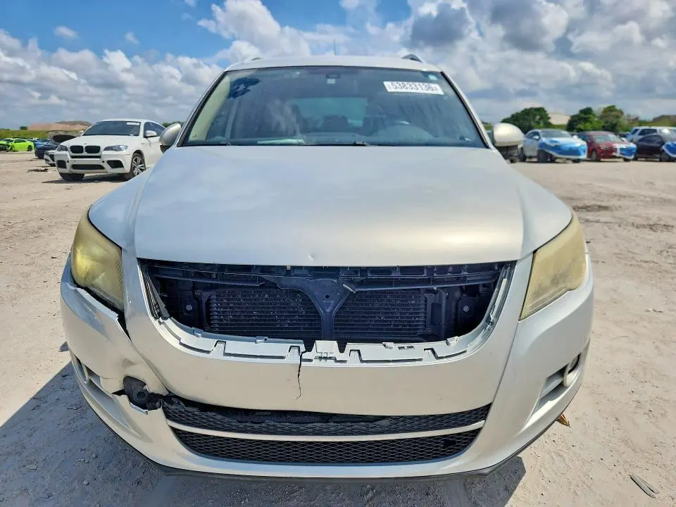 2010 VOLKSWAGEN TIGUAN S  