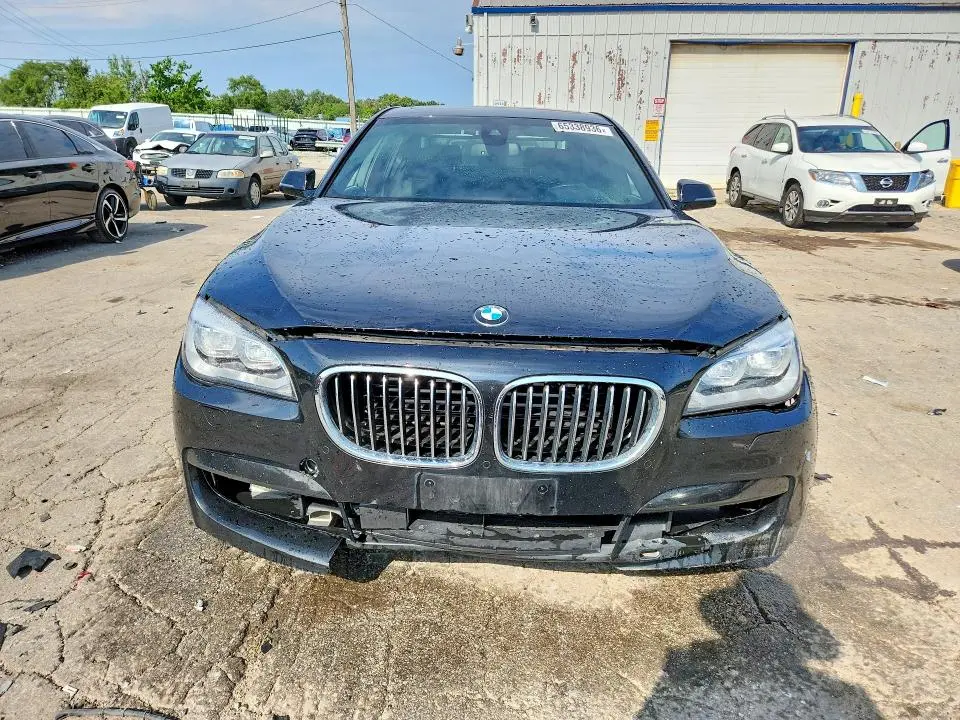 2015 BMW 750 XI  