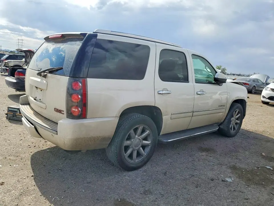 2014 GMC YUKON DENALI  