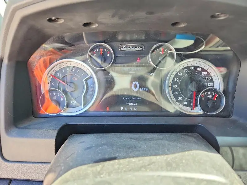 2015 RAM 1500 SLT  