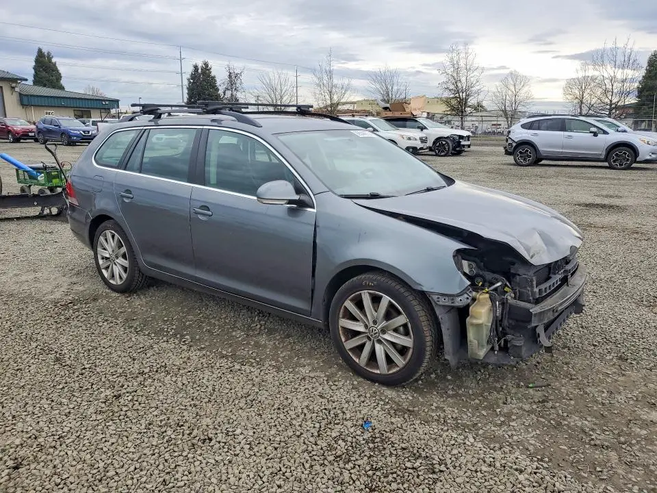 2010 VOLKSWAGEN JETTA SE  